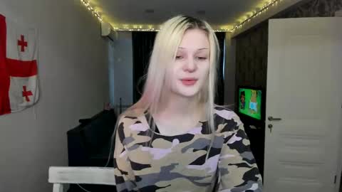 Snapshot of samanthamiasnik1 chatting on 01.23.25 Samantha online show from 01.23.25