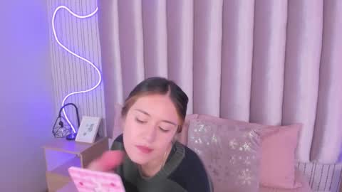 Alejandra  online show from 11.22.25