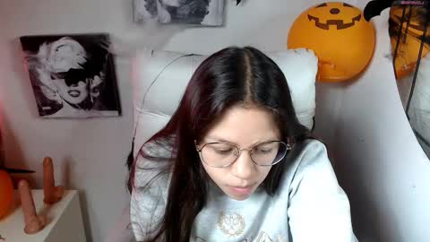 Samantha online show from 10.28.25