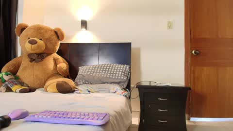 Snapshot of samantta98 chatting on 12.28.24 SAMMY online show from 12.28.24