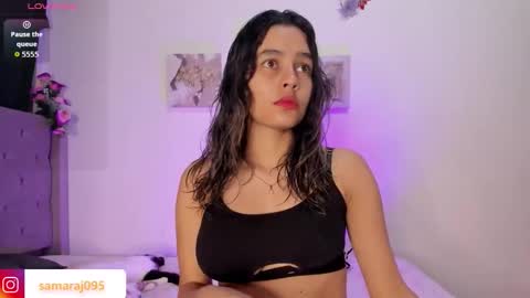 Snapshot of samara_jonnes_ chatting on 10.04.25 Samara is my name a pleasure delighted that you are here leave your thumb up it is important to me online show from 10.04.25