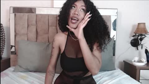 samaragrey18 online show from 01.15.25