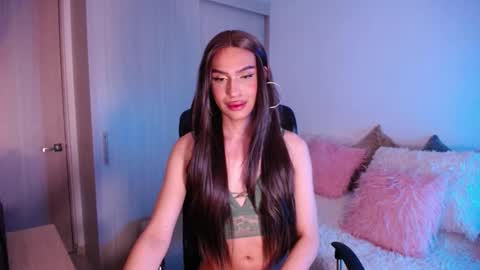 Samara Silex online show from 09.25.25