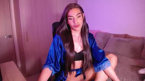 Samara Silex online show from 09.29.25