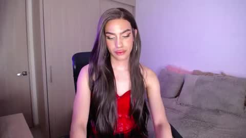 Samara Silex online show from 10.07.25