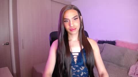 Samara Silex online show from 11.06.25