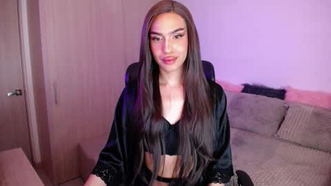 Samara Silex online show from 11.07.25