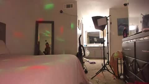 Yaya online show from 04.19.26