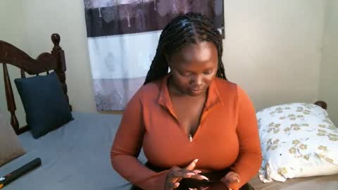 Snapshot of samiagirl22 chatting on 09.08.25 nina online show from 09.08.25