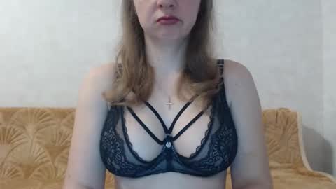 Snapshot of samiliya chatting on 11.11.25 samiliya online show from 11.11.25