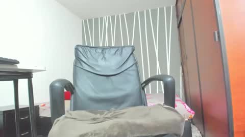 Snapshot of samir_blackdick chatting on 10.21.25 samir online show from 10.21.25