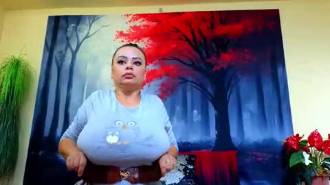 Snapshot of samiraevans chatting on 10.01.25 online show from 10.01.25