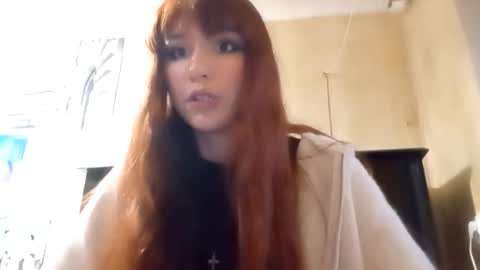 Snapshot of samiravilmont chatting on 10.04.25 Mira online show from 10.04.25