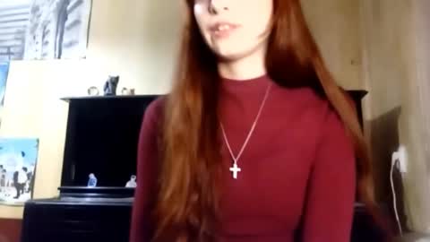 Snapshot of samiravilmont chatting on 10.07.25 Mira online show from 10.07.25