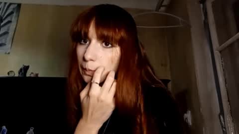 Snapshot of samiravilmont chatting on 10.08.25 Mira online show from 10.08.25