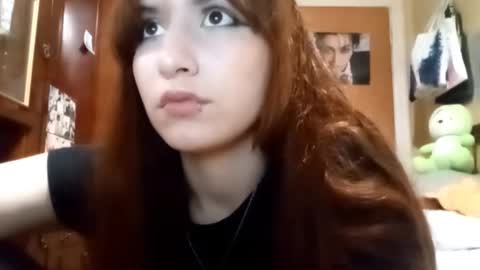 Snapshot of samiravilmont chatting on 11.13.25 Mira online show from 11.13.25