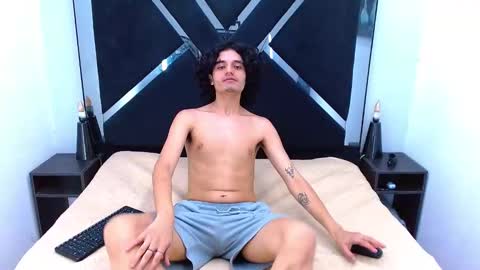 Snapshot of samisaturno chatting on 02.14.26 samisaturno online show from 02.14.26