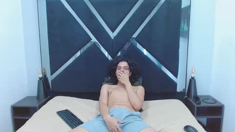 Snapshot of samisaturno chatting on 02.28.26 samisaturno online show from 02.28.26