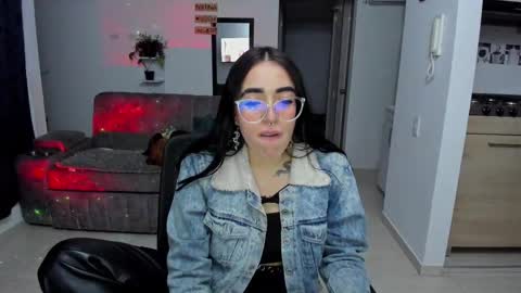 Snapshot of samismith77 chatting on 10.01.25 SARA online show from 10.01.25