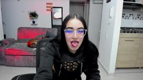 Snapshot of samismith77 chatting on 10.30.25 SARA online show from 10.30.25