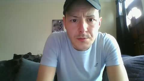 sexy lad looking for fun online show from 02.20.25