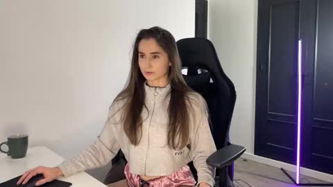 SamLure1 online show from 04.17.26