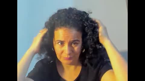 Snapshot of samm_hoti chatting on 11.03.25 sam online show from 11.03.25