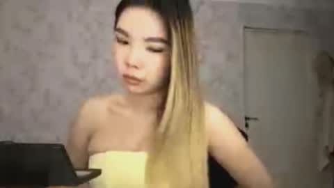 Snapshot of sammiesilvis chatting on 02.21.26 Elina online show from 02.21.26