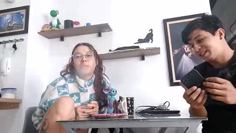 Snapshot of sammy_and_mike_ls chatting on 02.11.25 Sophie y Mark online show from 02.11.25