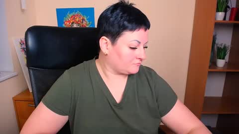 Snapshot of sammy_playful chatting on 02.18.25 sammy online show from 02.18.25