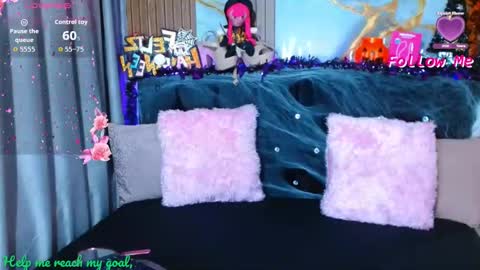 Snapshot of sammylittle_ chatting on 10.13.25 sammylittle_ online show from 10.13.25