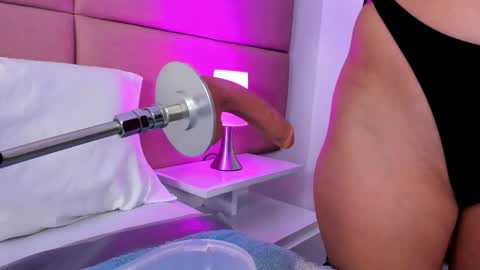 Sammy Morales online show from 11.26.25