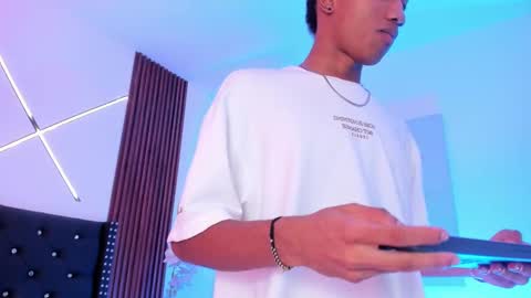 sammyyadams_ online show from 09.19.25