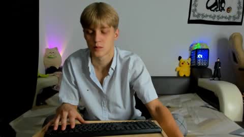 Sam online show from 09.22.25