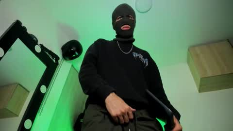   online show from 10.01.25