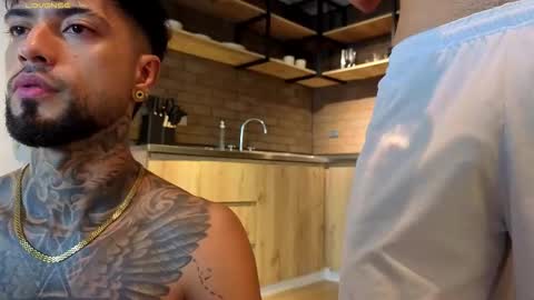 Snapshot of samuelboytattoo chatting on 10.17.25 samuel online show from 10.17.25