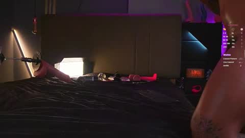 Snapshot of samuelboytattoo chatting on 12.19.25 samuel online show from 12.19.25