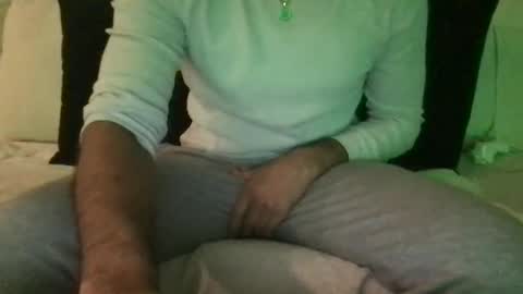Snapshot of samwise2418 chatting on 12.27.24 Sam W dick strip tease online show from 12.27.24