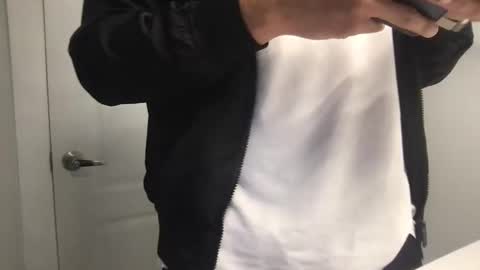 Snapshot of samwise2418 chatting on 09.15.25 Sam W dick strip tease online show from 09.15.25