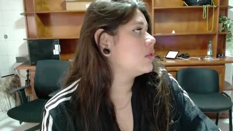 Snapshot of samy_green_ chatting on 10.13.25 samy_green_ online show from 10.13.25