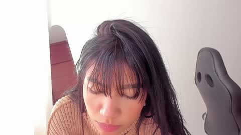 Hello I am absent due to a family calamity I will return soon-hola estoy ausente por un problema familiar volvere pronto. online show from 01.20.25