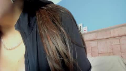 Snapshot of samy_nix chatting on 10.03.25 SAMY online show from 10.03.25