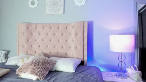 Snapshot of sander_mila chatting on 01.07.25 MilaSander online show from 01.07.25