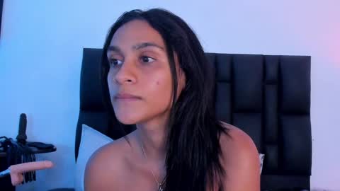 Snapshot of sander_mila chatting on 01.20.25 MilaSander online show from 01.20.25