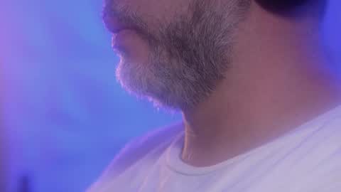 Snapshot of sanders_white chatting on 10.25.25 Sanders online show from 10.25.25