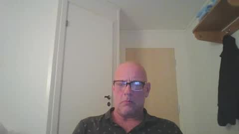 sandnesrune523 online show from 01.14.26