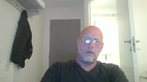 Snapshot of sandnesrune523 chatting on 06.14.26 sandnesrune523 online show from 06.14.26