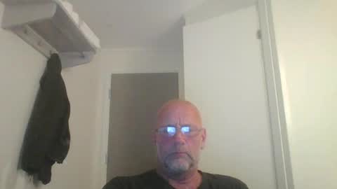 Snapshot of sandnesrune523 chatting on 06.15.26 sandnesrune523 online show from 06.15.26