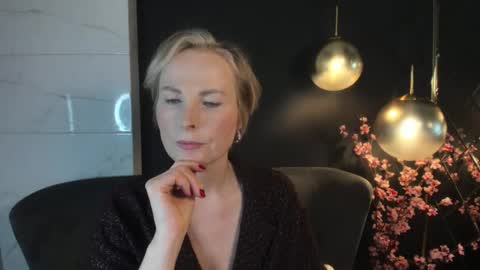 Sandra online show from 01.25.25