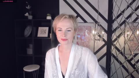 Sandra online show from 02.04.25